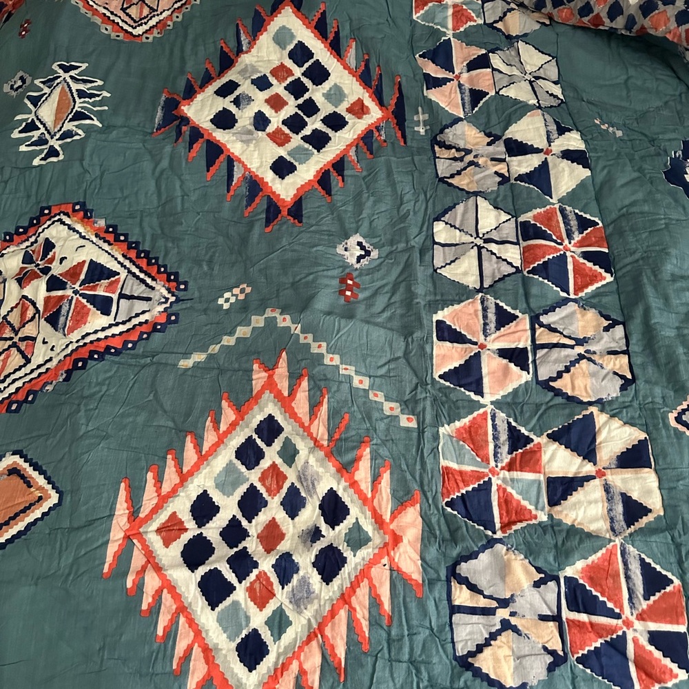 Anthropologie quilt comforter
